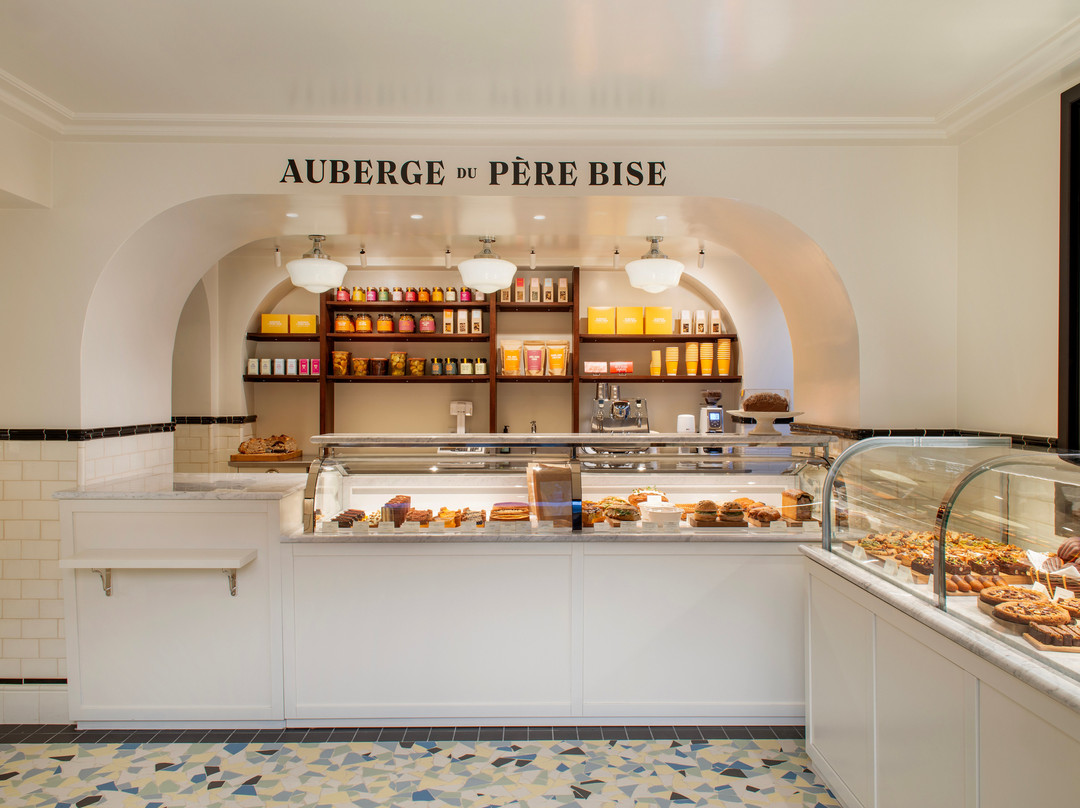 La Boutique du Pere Bise-塔卢瓦尔必去景点
