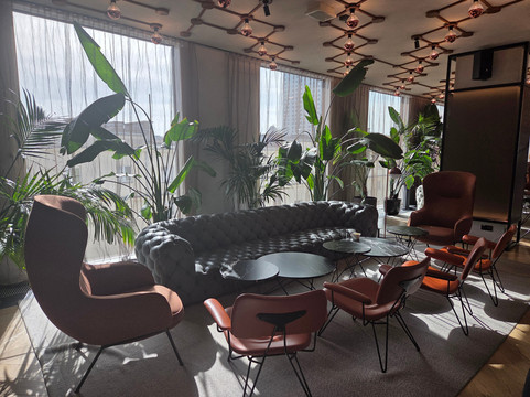 普罗华沙中心酒店