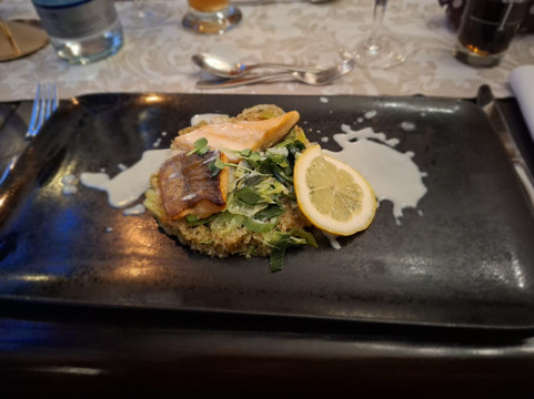 福莱尔四季酒店主图