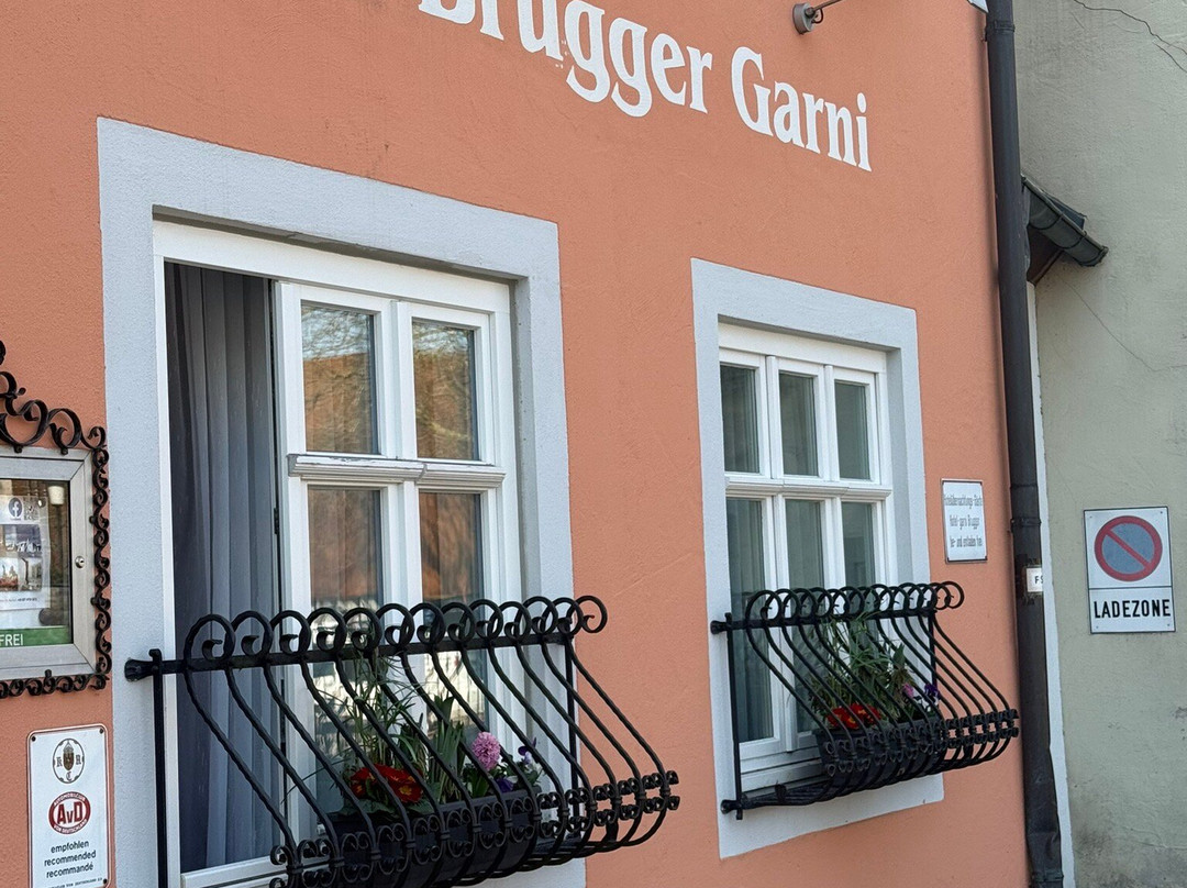 加尔尼布鲁格酒店主图