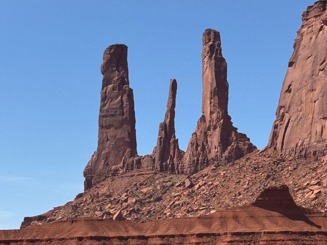 Three Sister Navajo Guided Tours-纪念碑公园必去景点