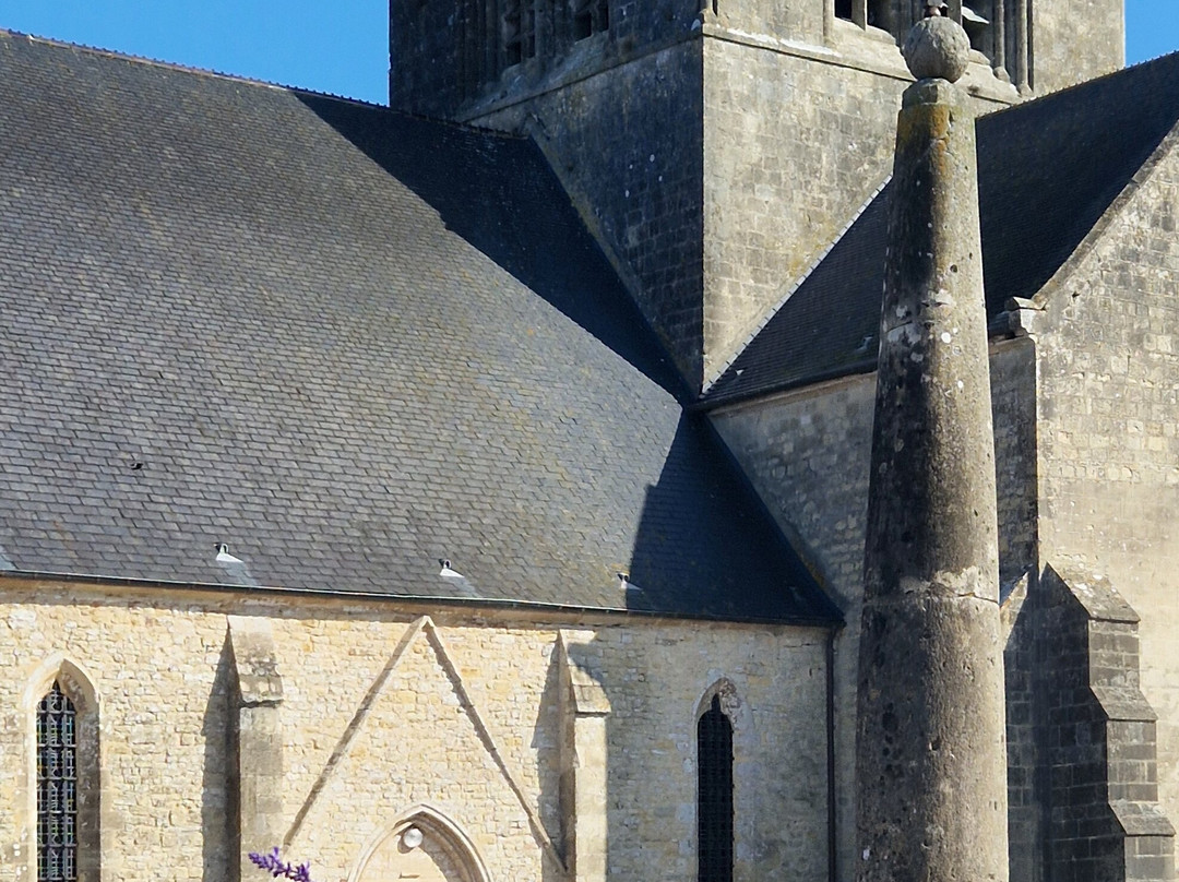 Sainte-Mere-Eglise Church-Sainte-Mere-Eglise必去景点