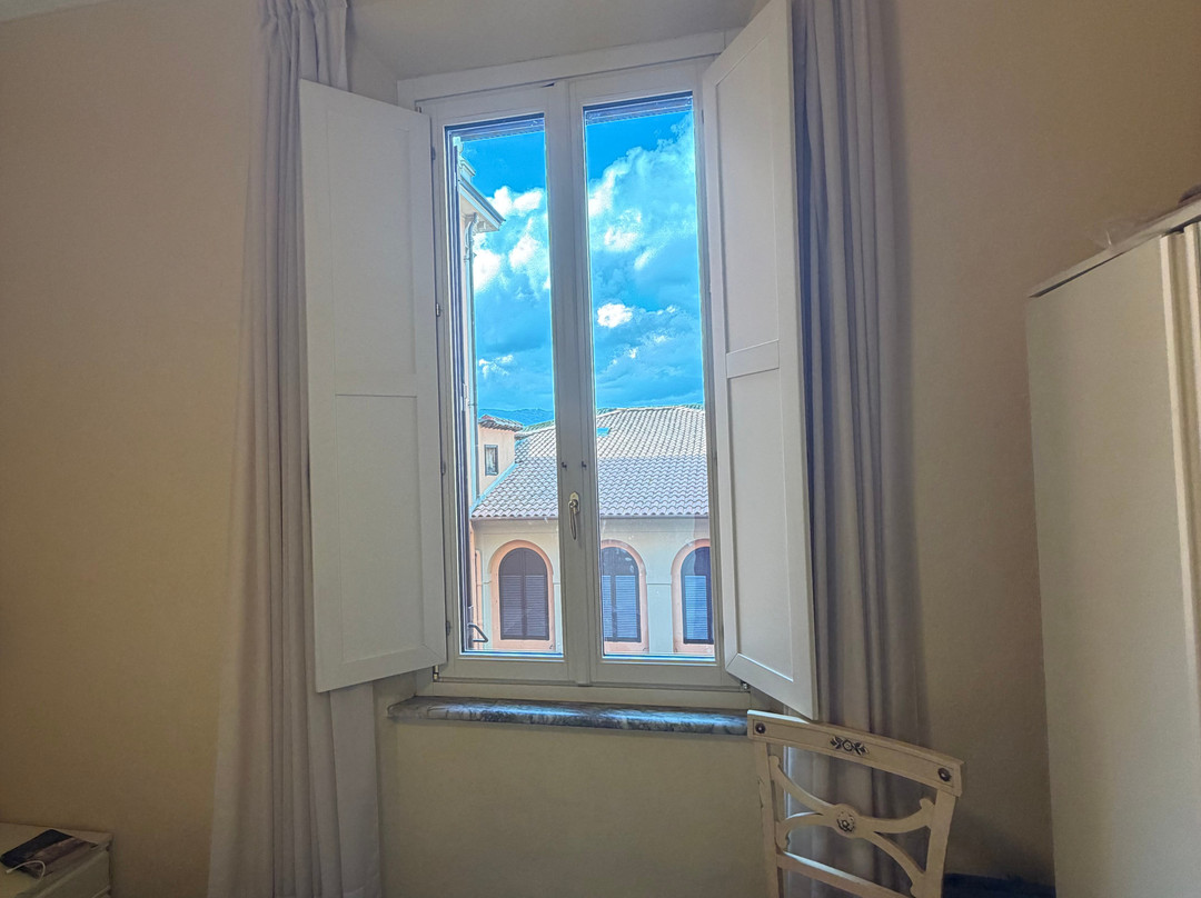 洛坎达马乔雷广场大酒店主图