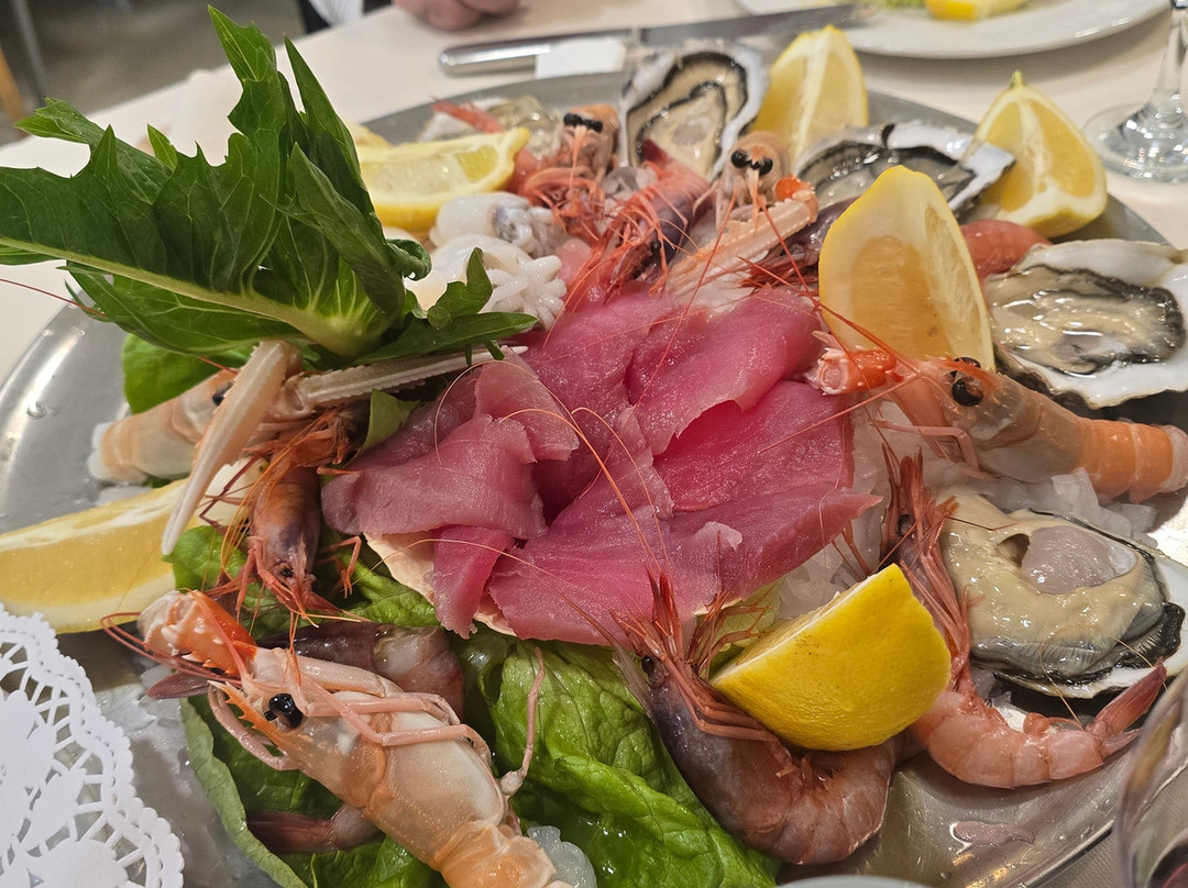 希希尔酒店主图