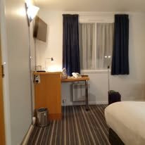 南安普敦西智选假日酒店主图