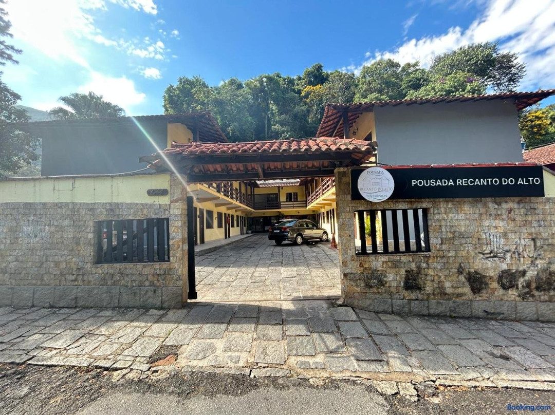 高地角落酒店, 特雷索波利斯