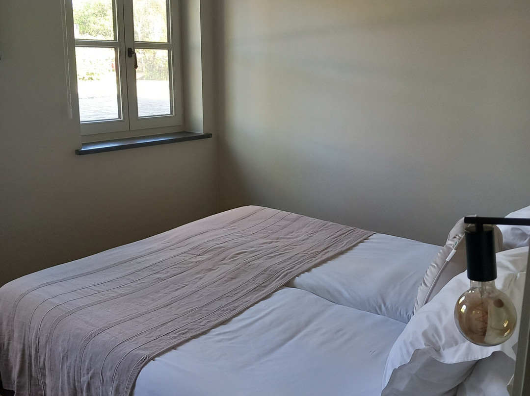 草地阿兹卡拉斯农场主图