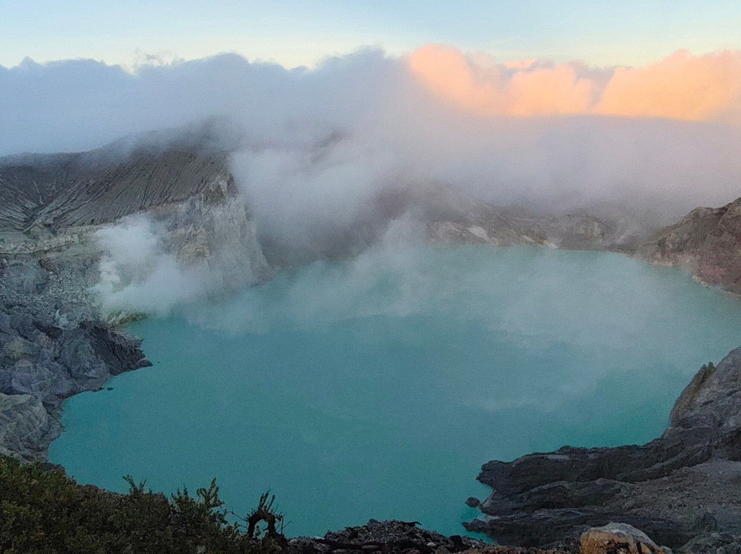 伊真火山-巴纽旺宣必去景点