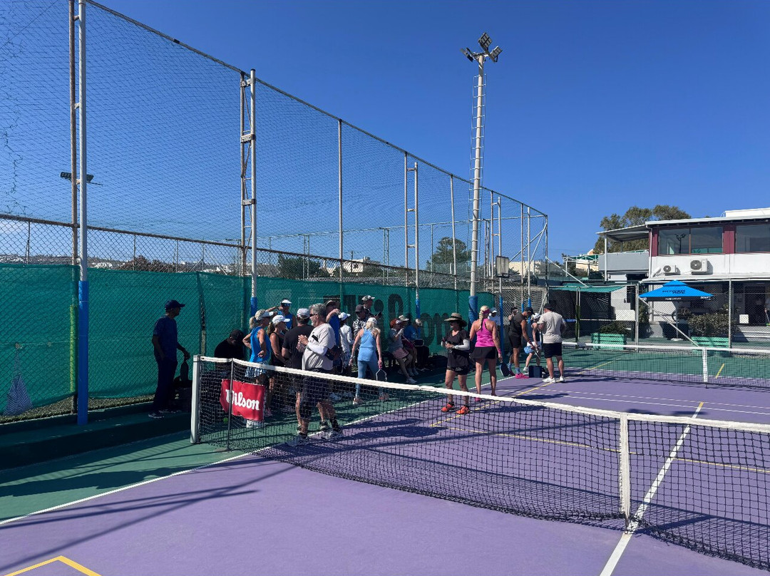 Playland Sport Center Santorini-Mesaria必去景点