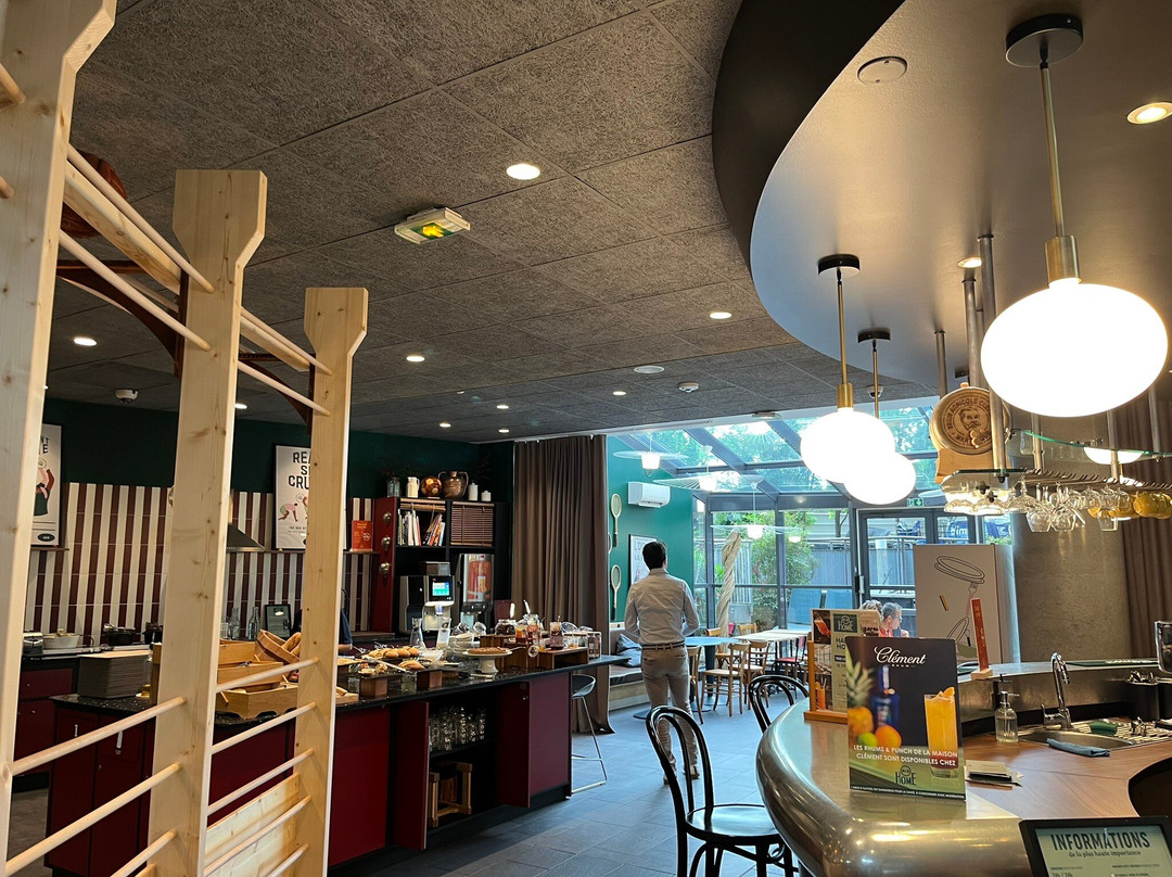 巴黎北18区住宿加早餐酒店主图