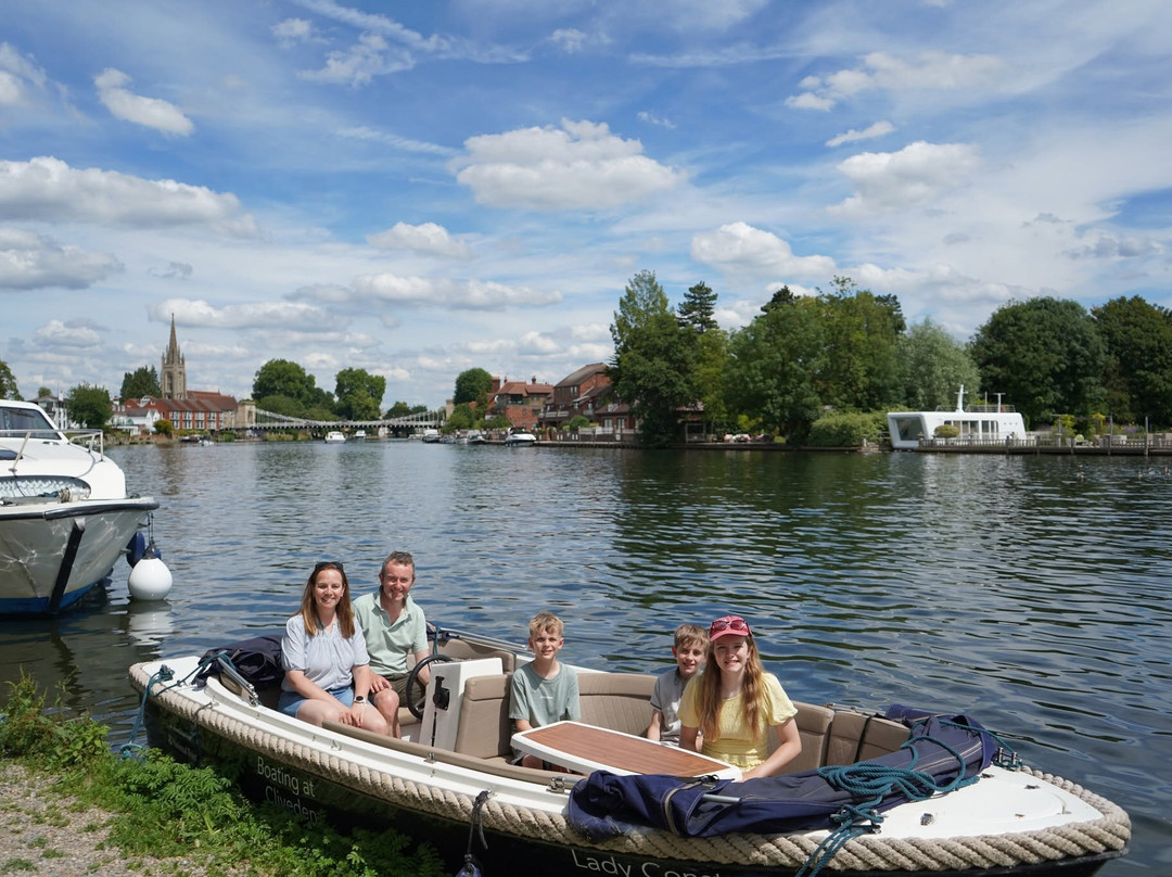 Boating at Cliveden-塔普洛必去景点