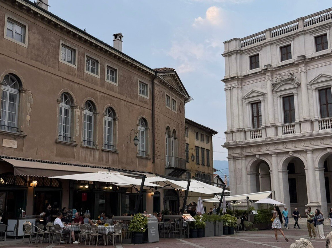 Piazza Vecchia-贝加莫必去景点
