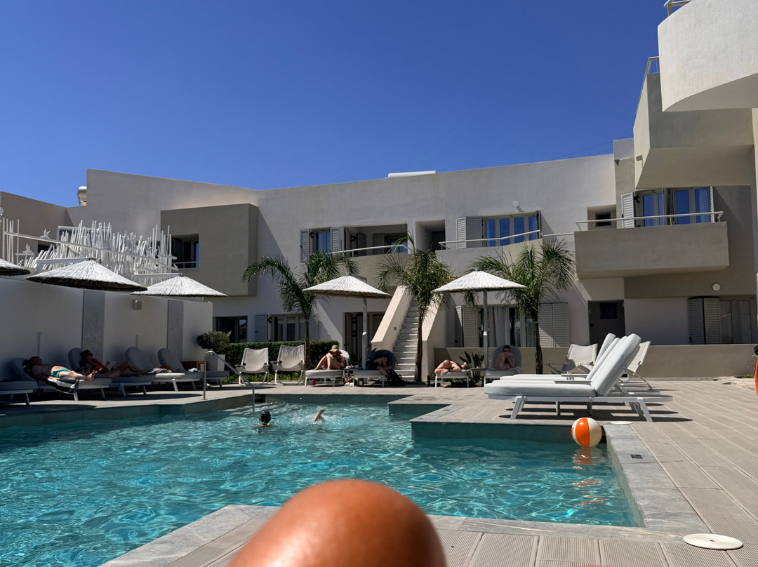 伊罗达花园套房主图