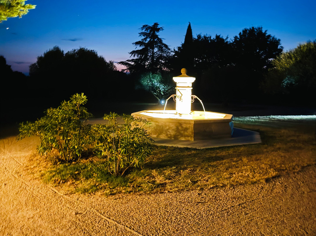 La Fontaine des Oliviers主图