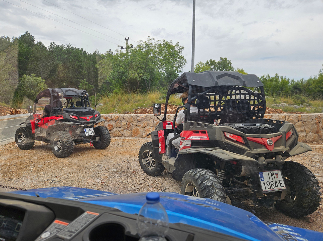 SAFARI BUGGY IMOTSKI-Imotski必去景点