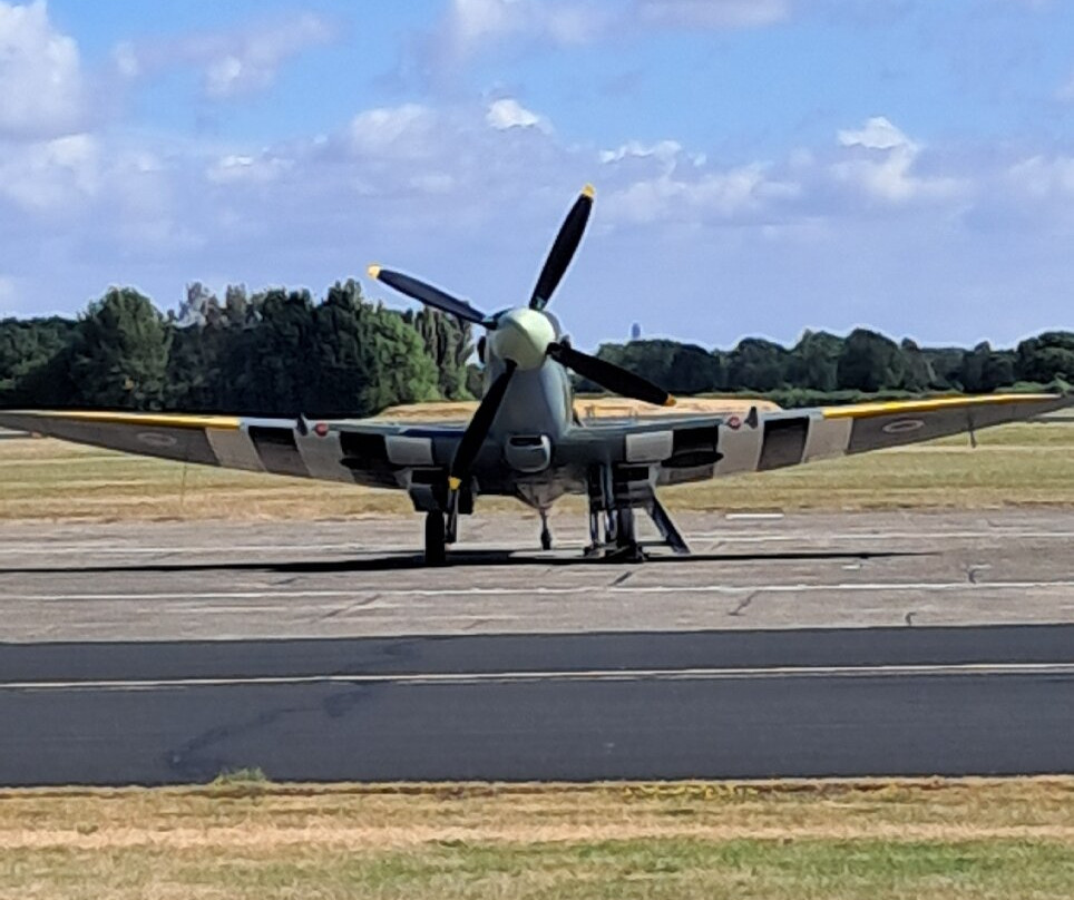 Spitfires.com "The Spitfire Academy"-奇切斯特必去景点