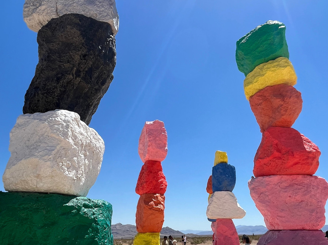 Seven Magic Mountains-Jean必去景点