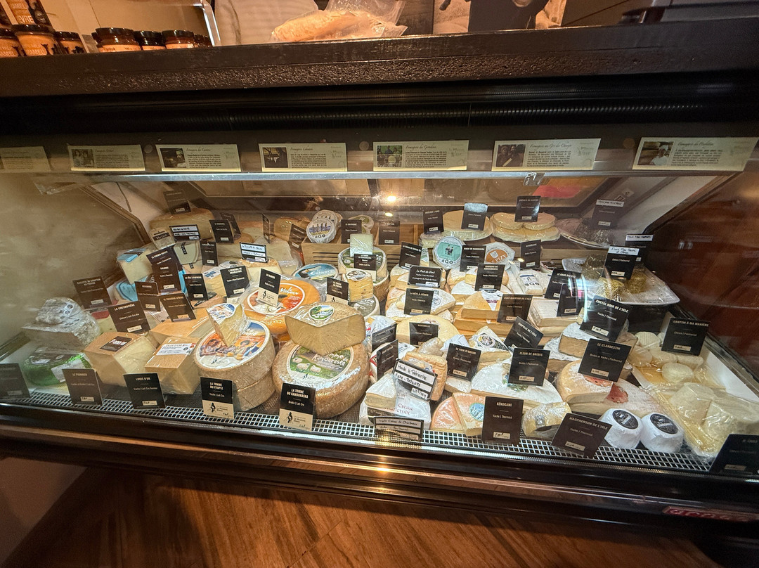 Fromagerie le Mouton Blanc-La Pocatiere必去景点