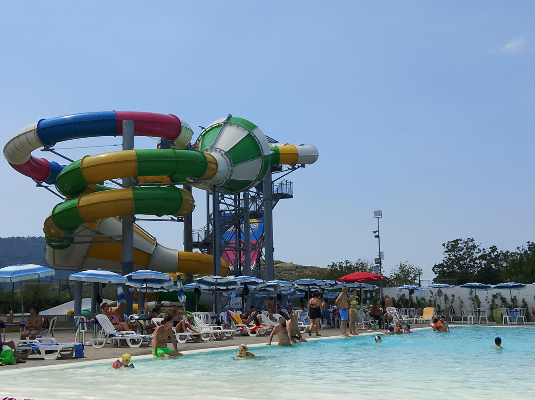Acquapark Happy Days-Santa Maria A Vico必去景点