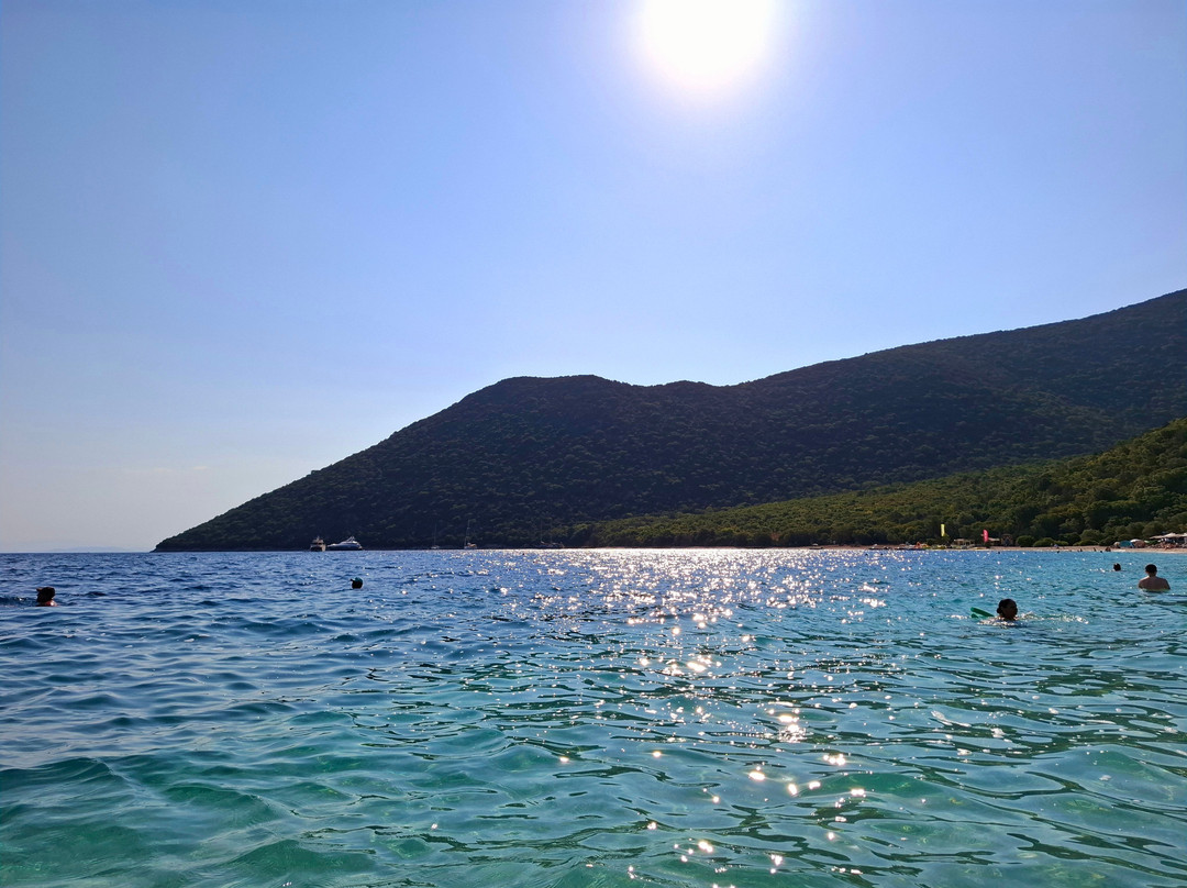 Antisamos Beach-萨米必去景点