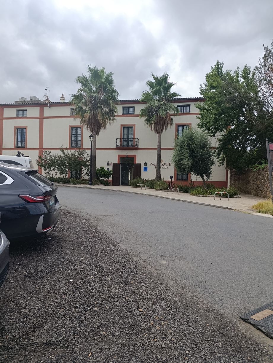 波萨达巴尔德祖弗酒店-旅行者