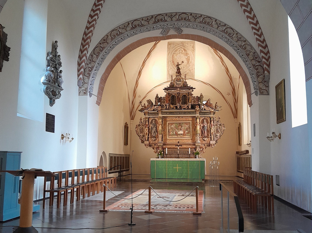 Åhus S:ta Maria kyrka-Ahus必去景点