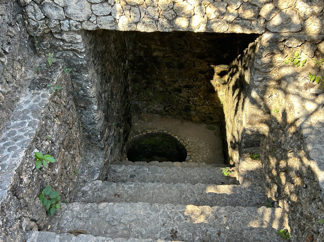 Gala-Gala Underground House-蓝梦岛必去景点