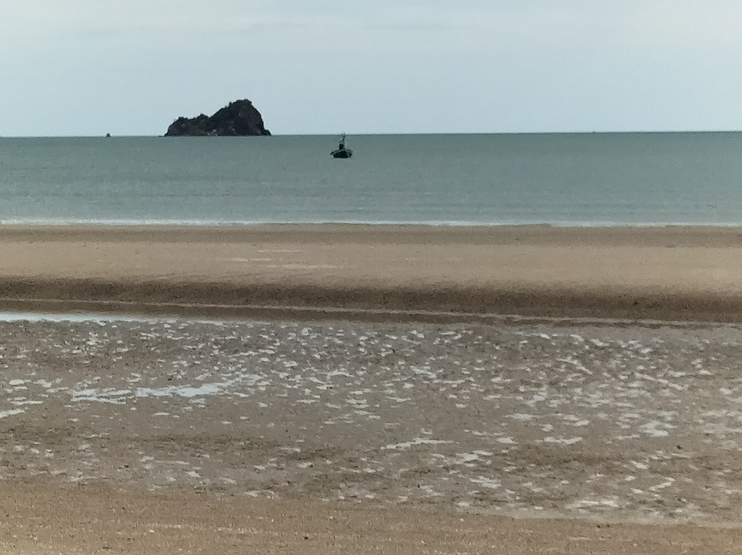 Sai Noi Beach-攀武里必去景点