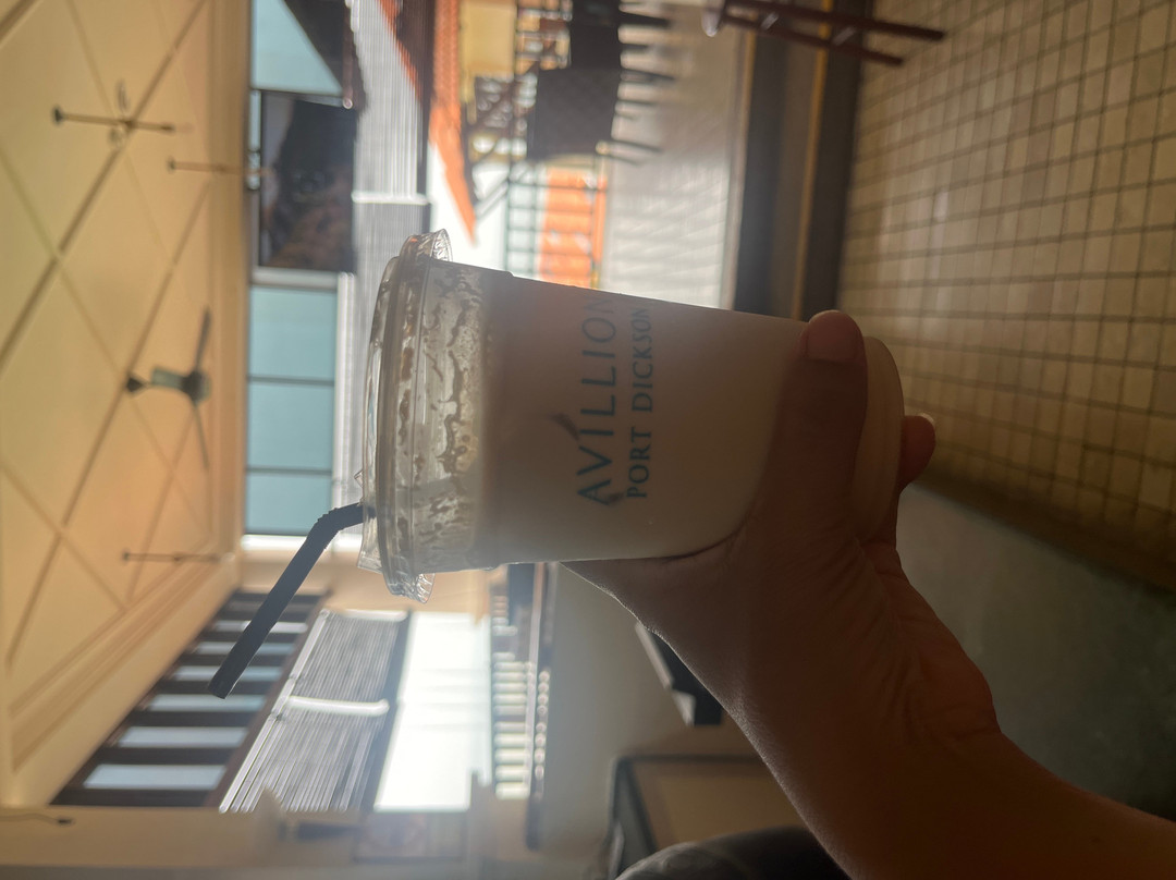 雅维林海中天酒店主图