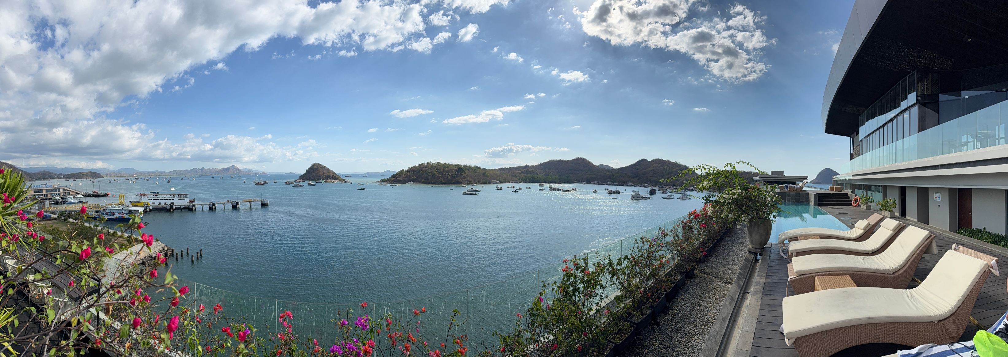 梅罗拉科莫多纳闽巴霍-旅行者