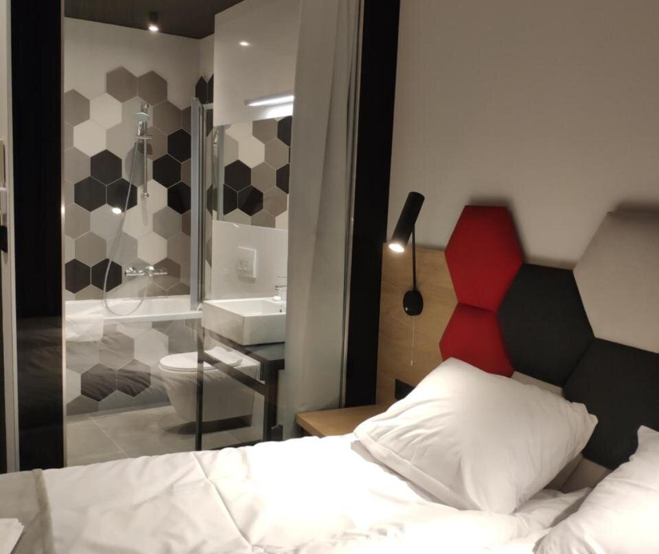 H33 Apartamenty