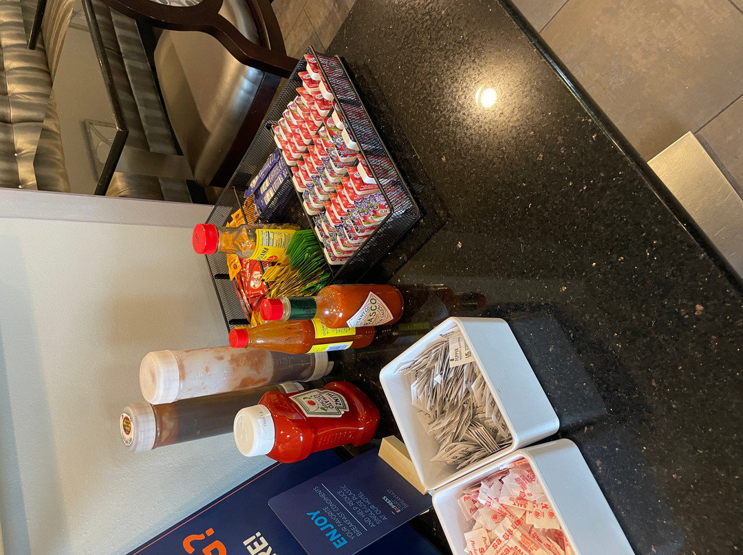 智选假日套房酒店冈萨雷斯主图