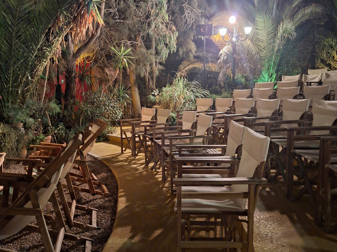 Open Air Cinema Kamari-卡马里必去景点