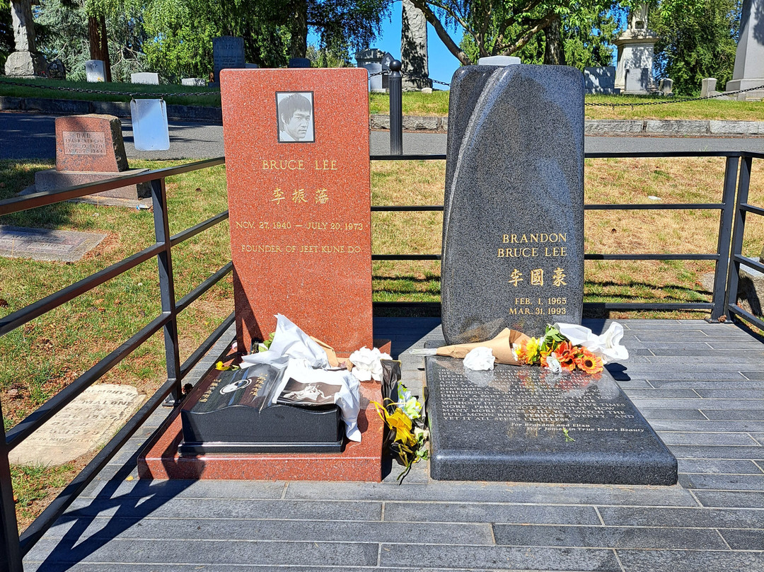 李小龙墓地-西雅图必去景点