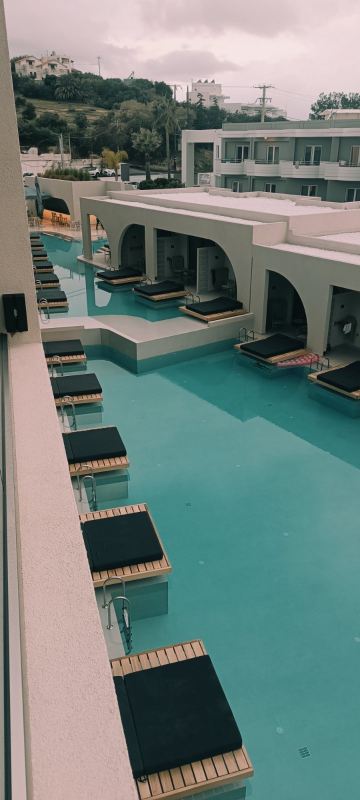 多尔酒店-旅行者