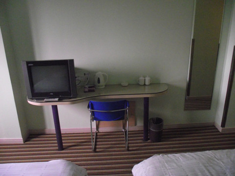 郑州未来宜居酒店货栈街店主图