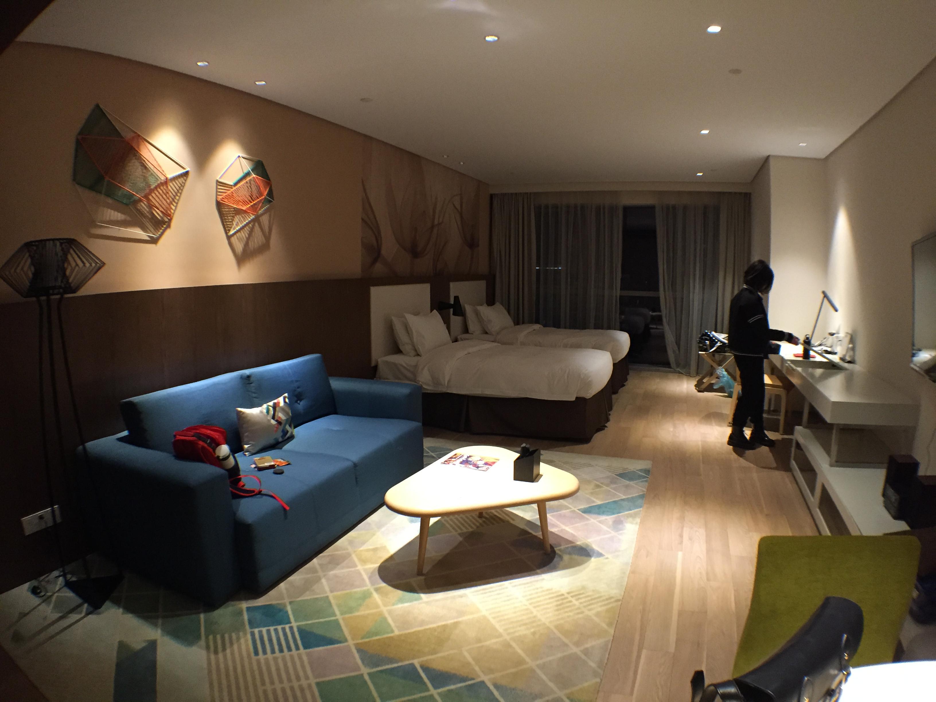 馨乐庭银泰城-客卧