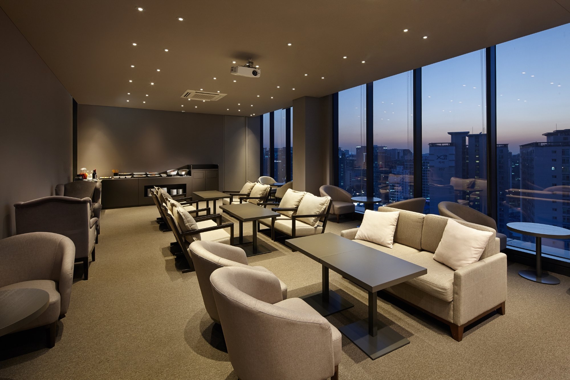 古罗诗拉酒店-官方