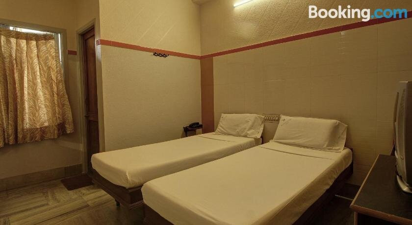Hotel Vasantham Inn