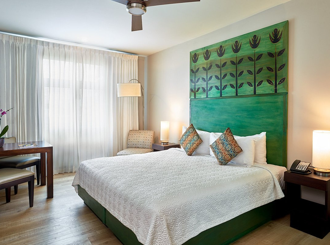 R Hotel Kingston主图