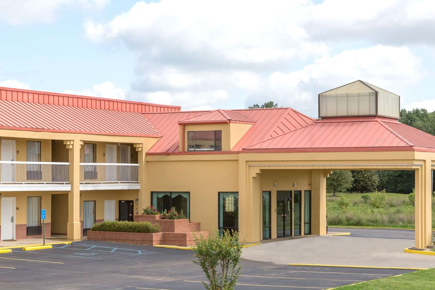 Super 8 by Wyndham Madison/Ridgeland Area-官方