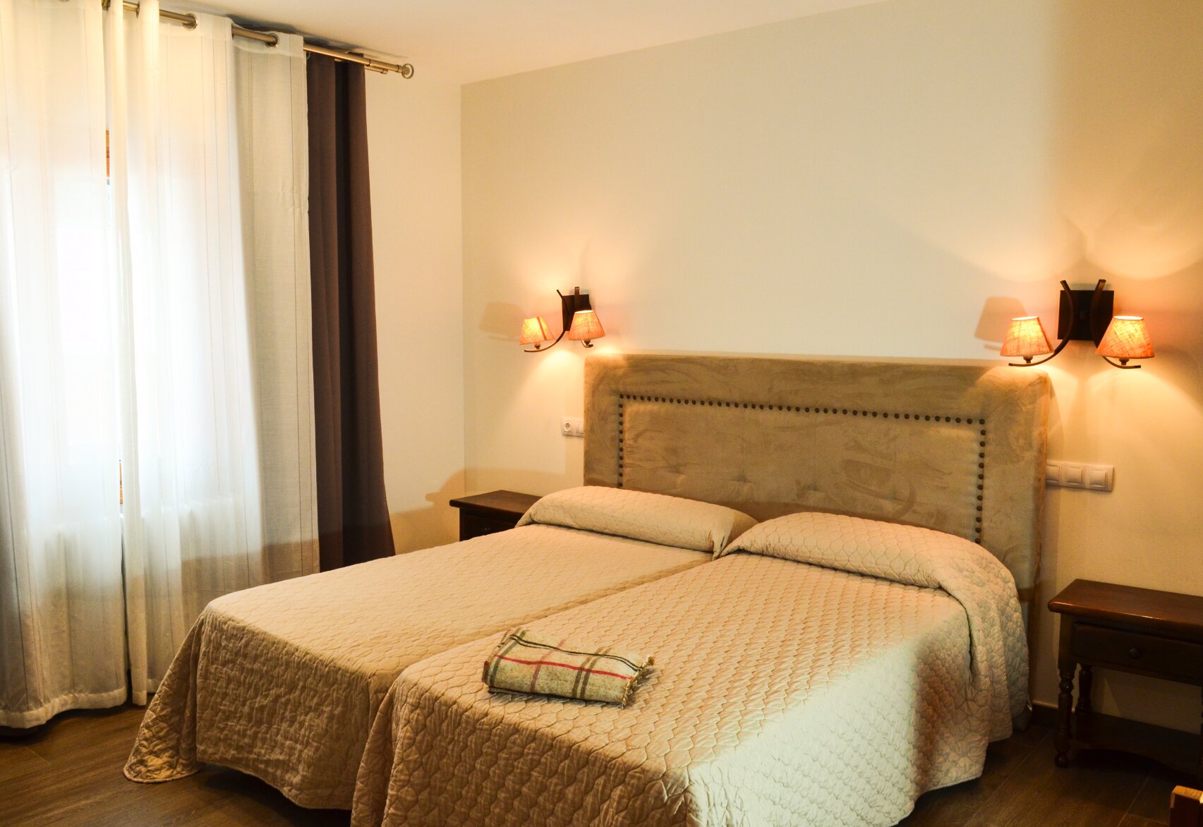 Hotel Suiza-官方