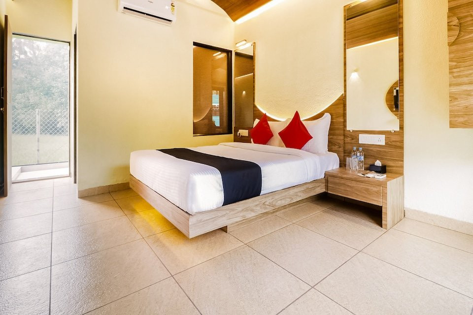 Capital O 47512 Eleven Petals Resort