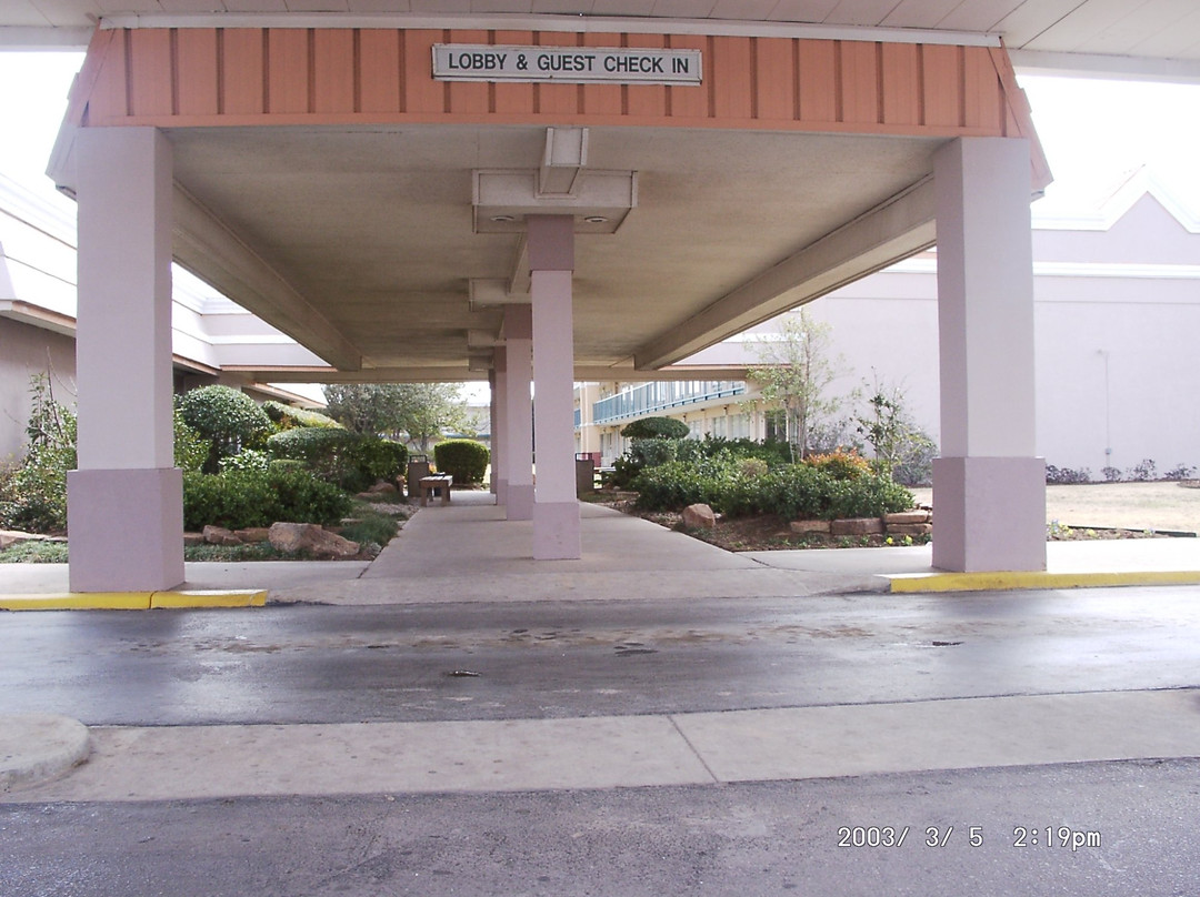 Executive Inn Hotel & Conference Centre