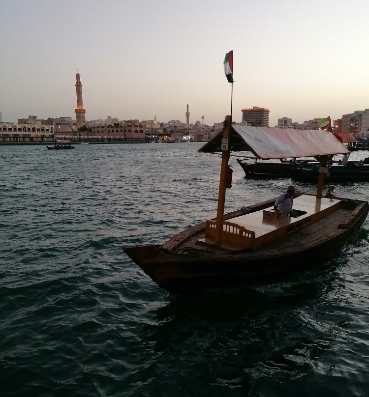 迪拜河Abra木船码头景点图片