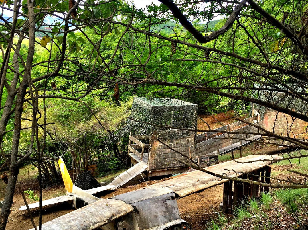 Saint-Esprit旅游景点-Paintball Island