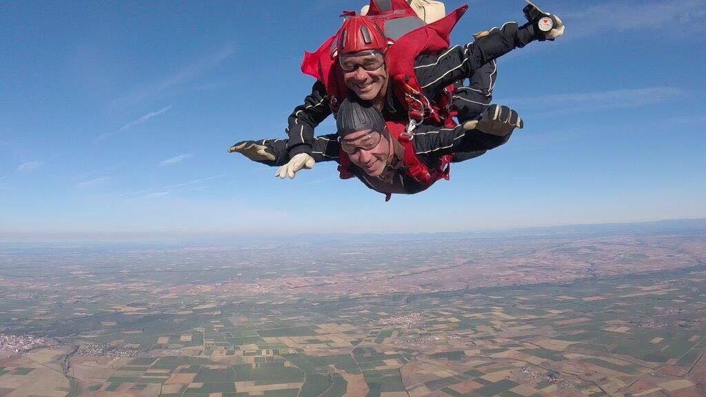 Skydive León景点图片