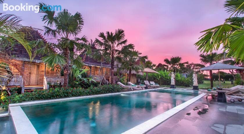 Awan Biru Villa