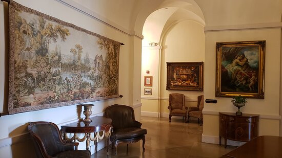 奥赫卡城堡庄园酒店主图