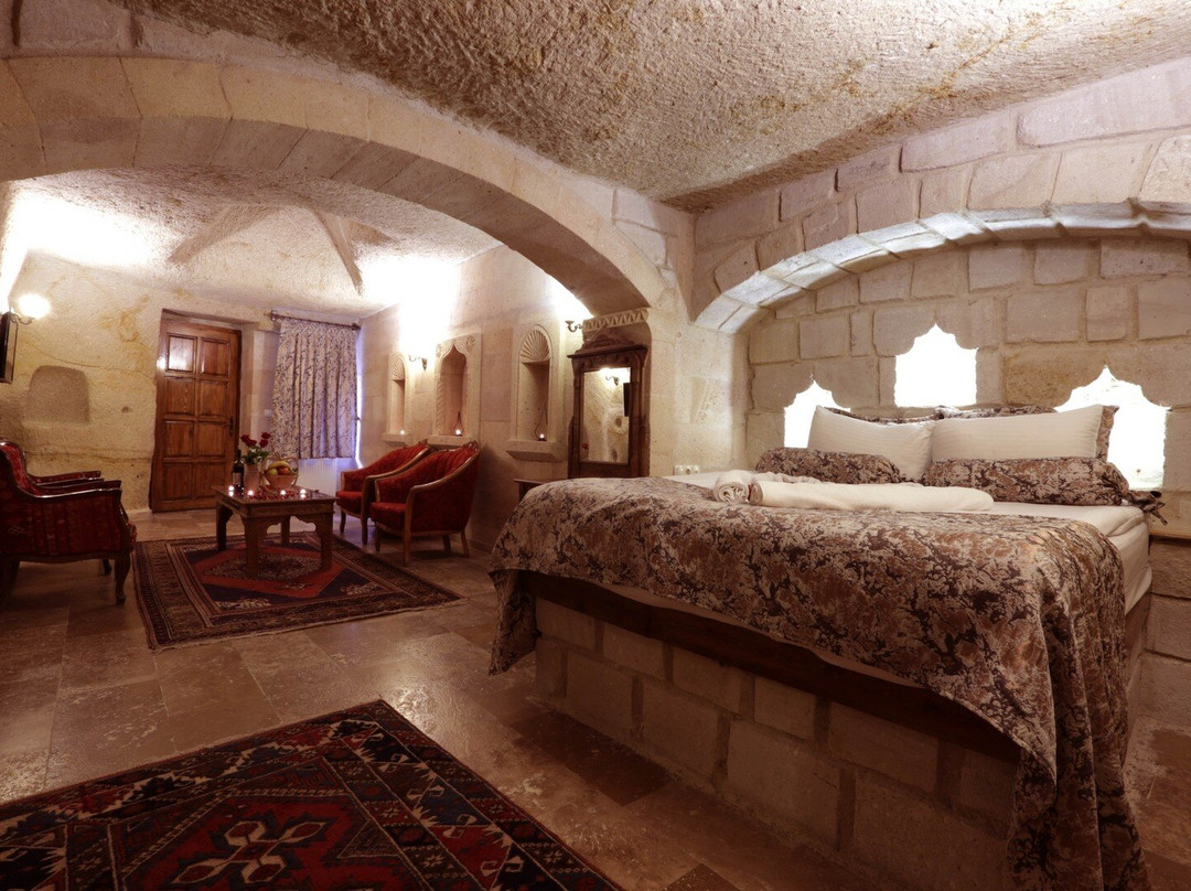 Eliz Cave House主图